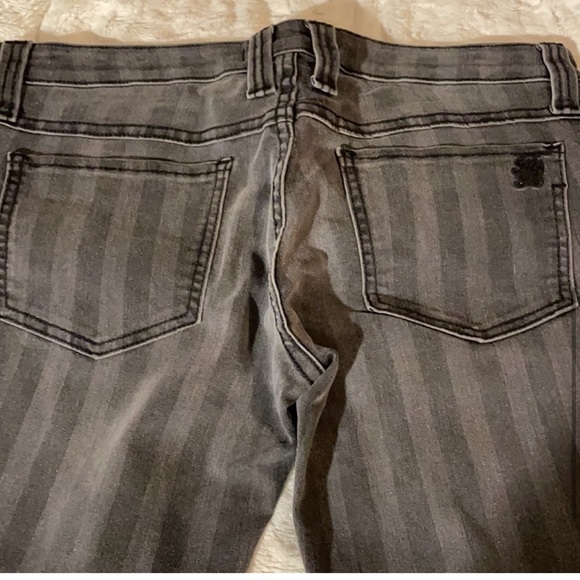 Frankie B distressed striped jeans saved for annareedy - Picture 2 of 8